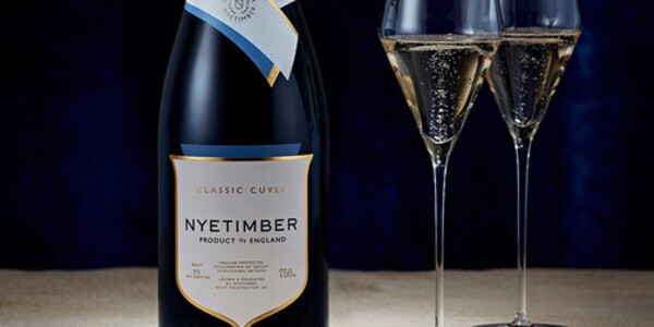 nyetimber-bottle-glasses